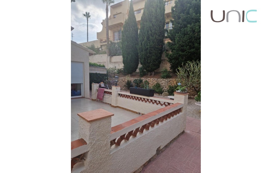 Resale - Villa - Albir