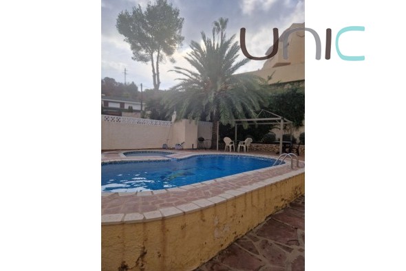Resale - Villa - Albir