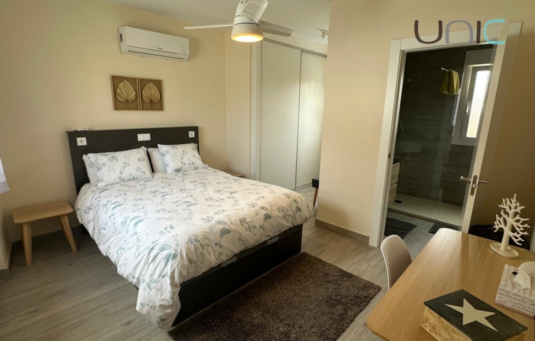Resale - Villa - Albir