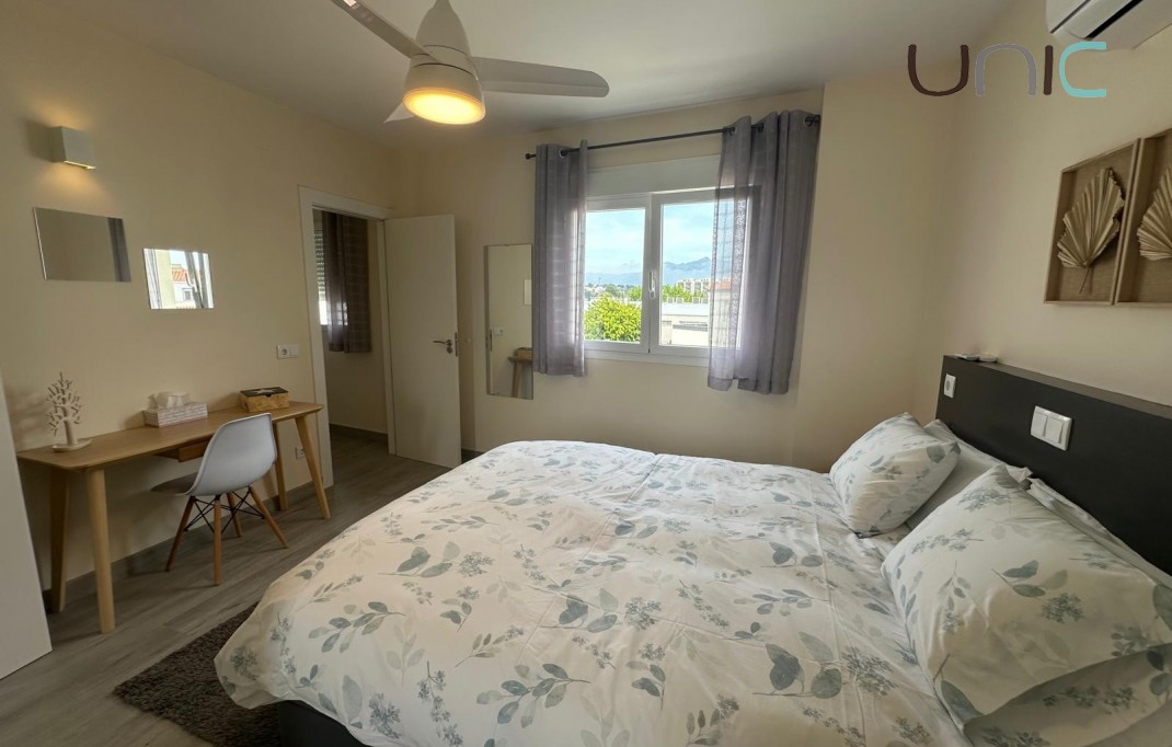 Resale - Villa - Albir