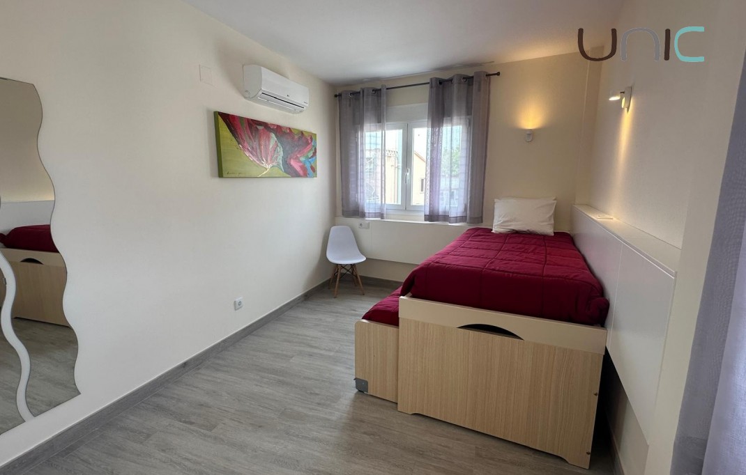Resale - Villa - Albir