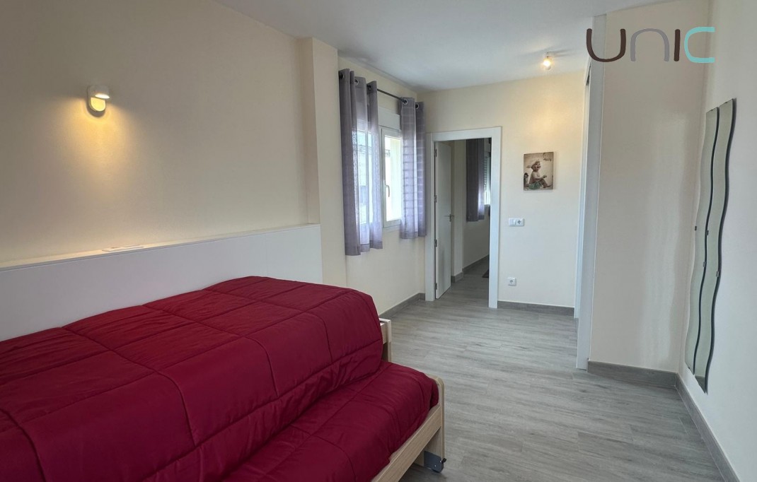 Resale - Villa - Albir