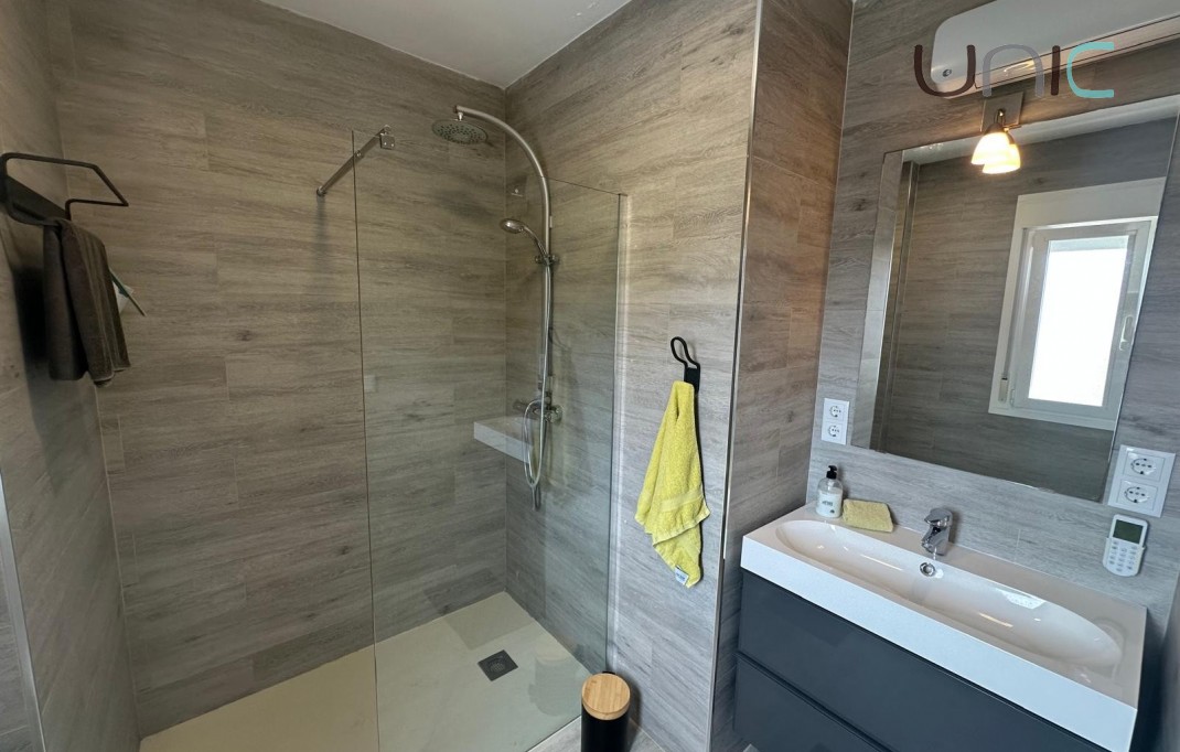Resale - Villa - Albir