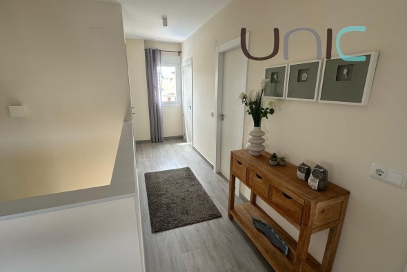Resale - Villa - Albir