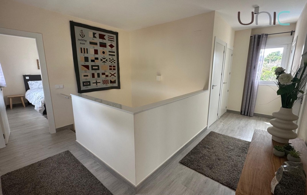 Resale - Villa - Albir