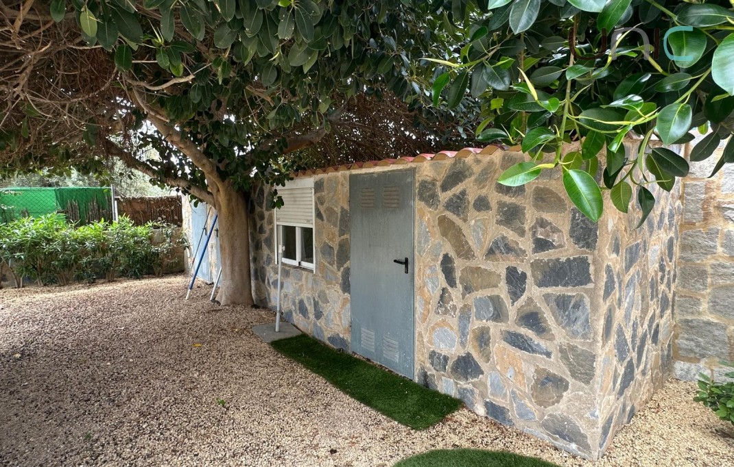 Resale - Villa - Albir