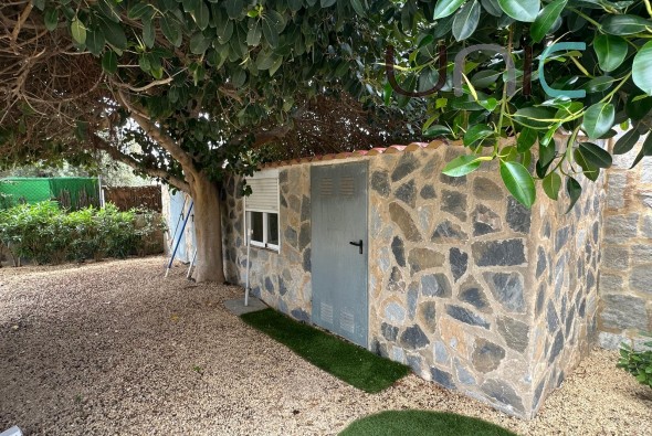 Resale - Villa - Albir