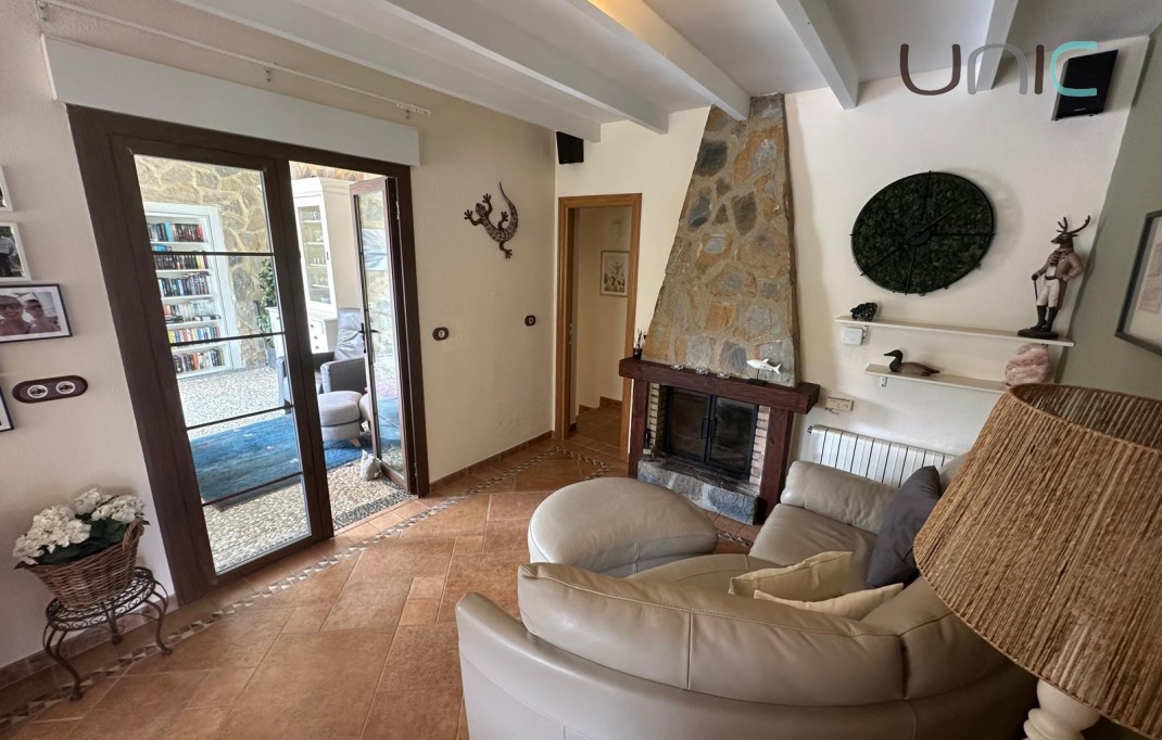 Resale - Villa - Albir