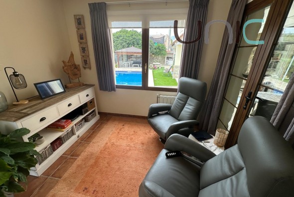 Resale - Villa - Albir
