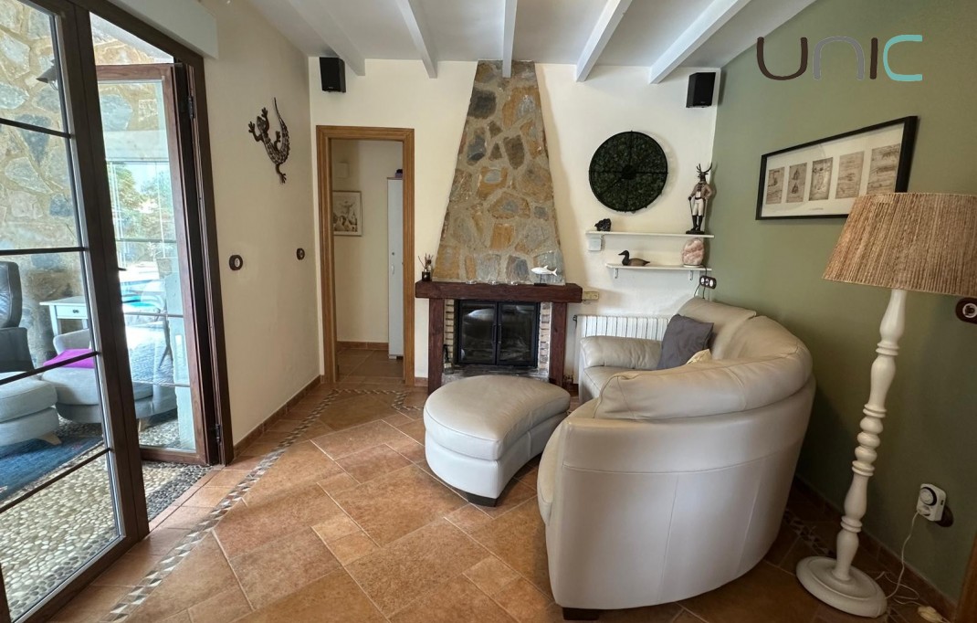 Resale - Villa - Albir
