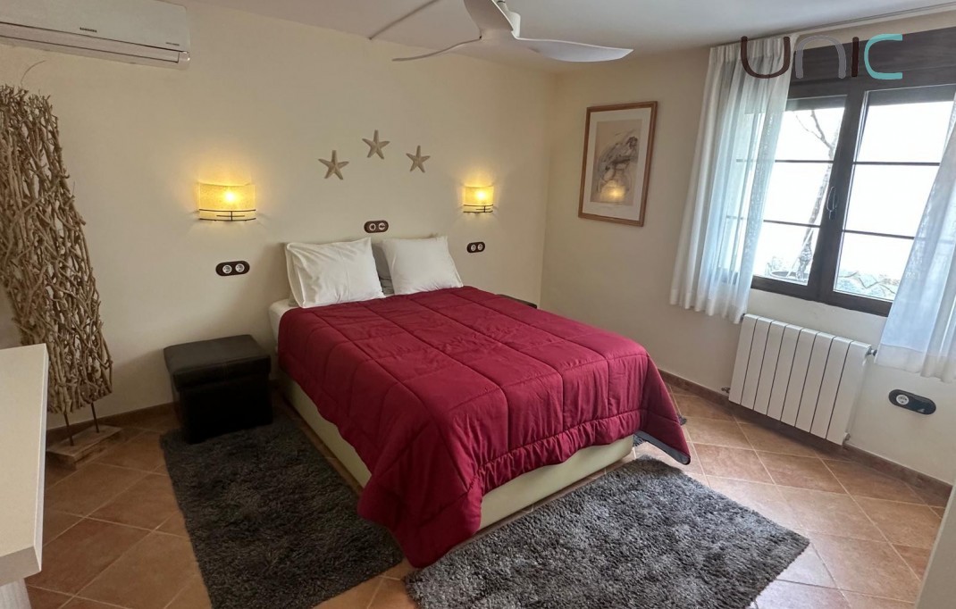 Resale - Villa - Albir
