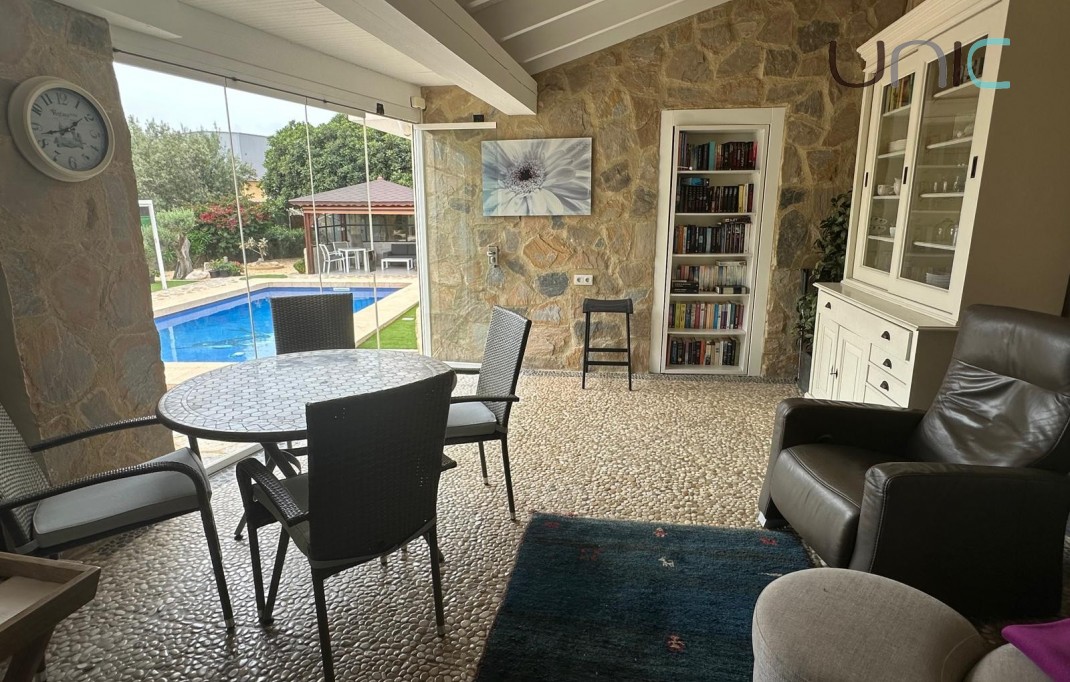 Resale - Villa - Albir