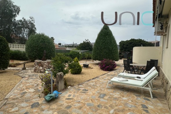 Resale - Villa - Albir