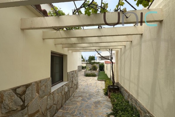 Resale - Villa - Albir