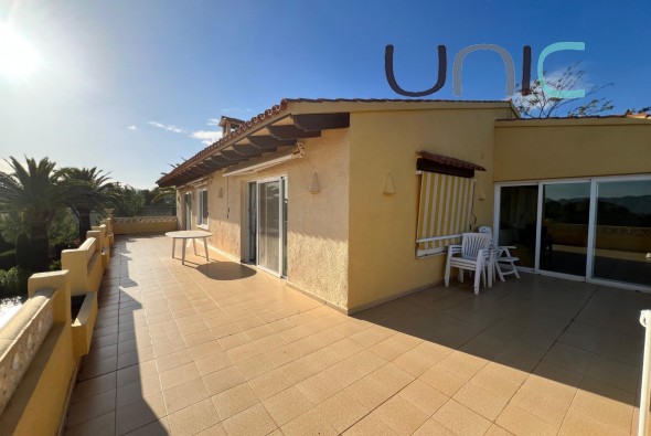 Resale - Villa - Alfaz del Pi