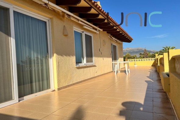 Resale - Villa - Alfaz del Pi
