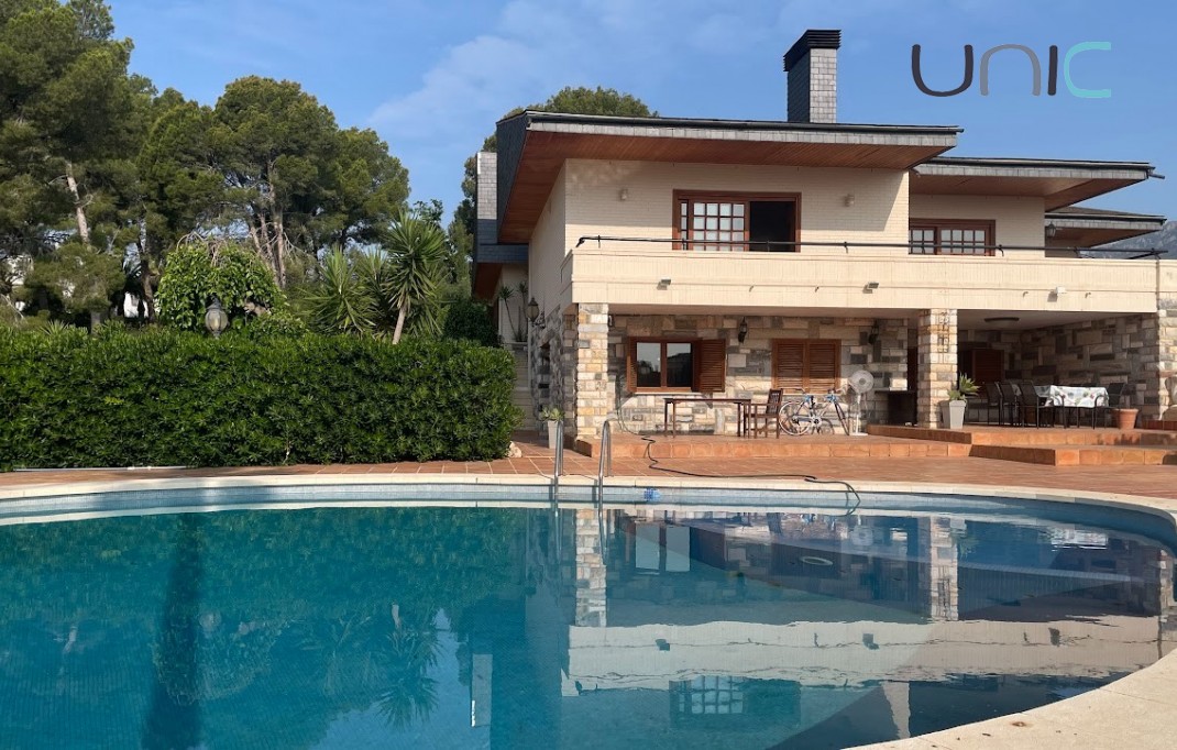 Sale - Villa - La Nucia - Coloma