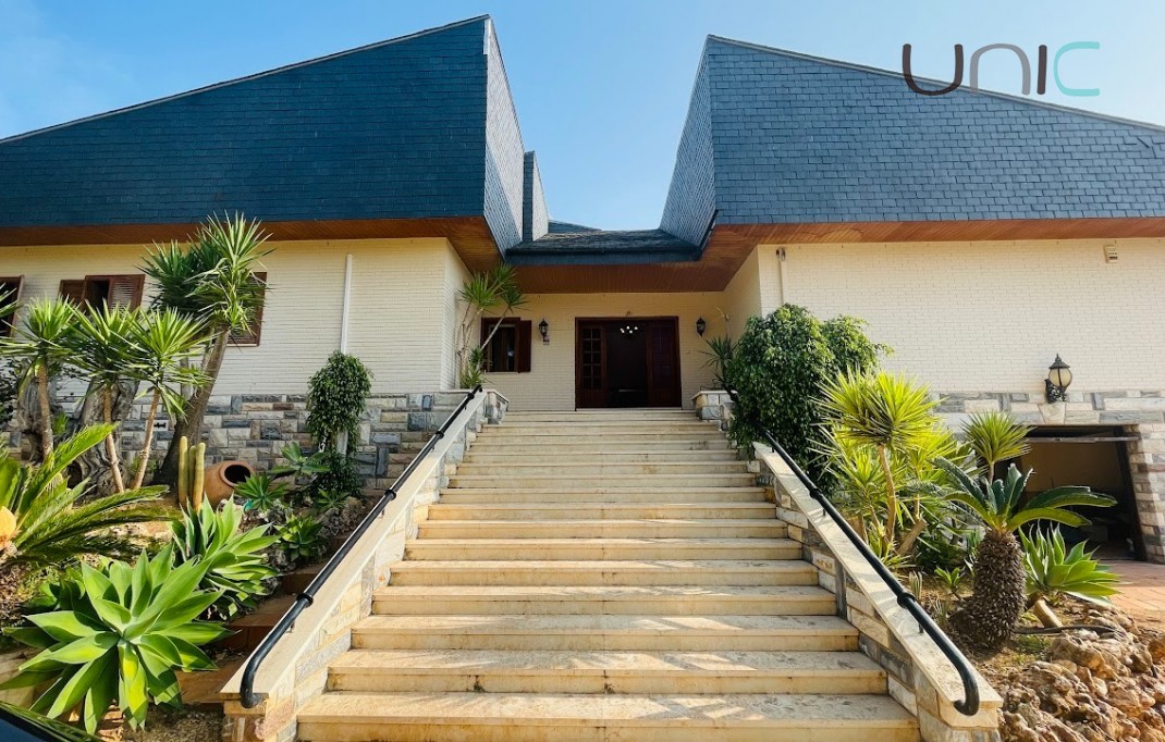 Sale - Villa - La Nucia - Coloma