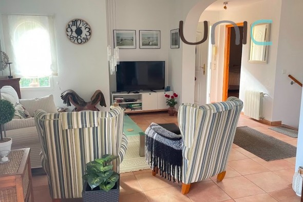 Resale - Villa - La Nucia