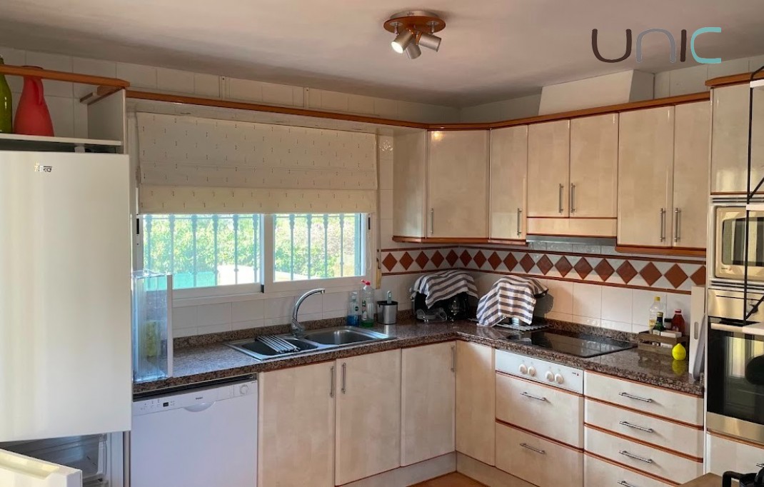 Resale - Villa - La Nucia