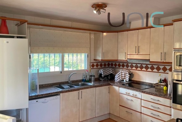 Resale - Villa - La Nucia