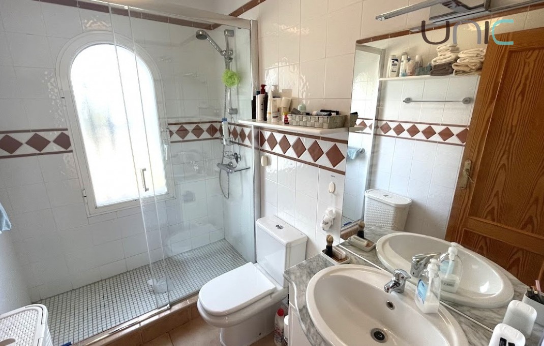 Resale - Villa - La Nucia