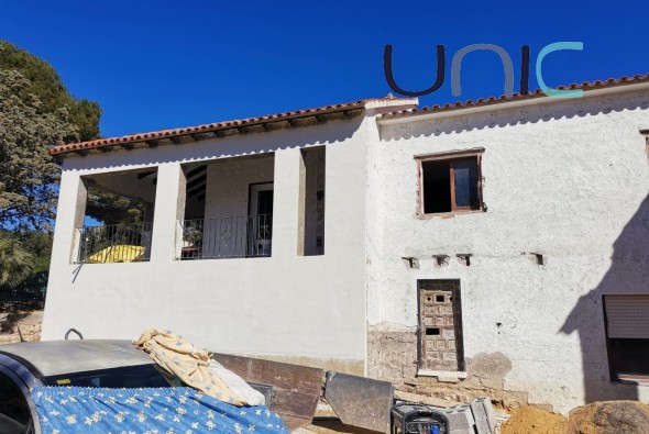 Resale - Villa - Altea