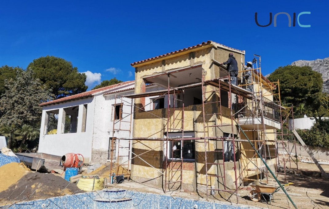 Resale - Villa - Altea