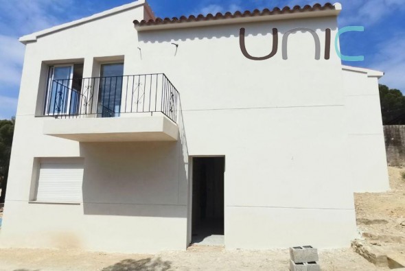 Resale - Villa - Altea
