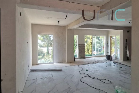 Resale - Villa - Altea
