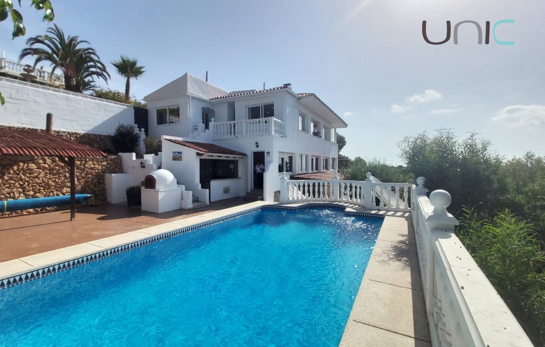 Sale - Villa - La Nucia - Coloma