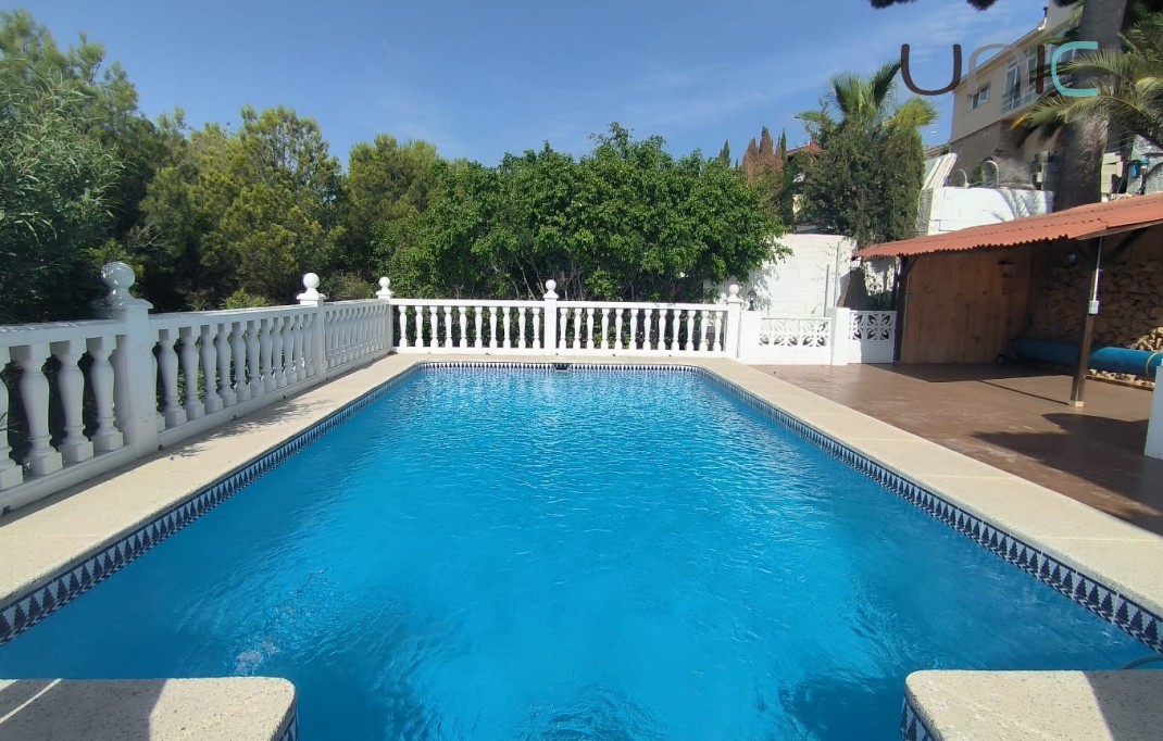 Sale - Villa - La Nucia - Coloma