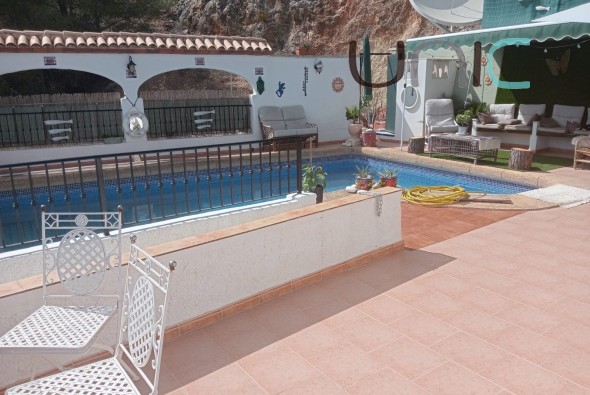Verkoop - Villa - Callosa