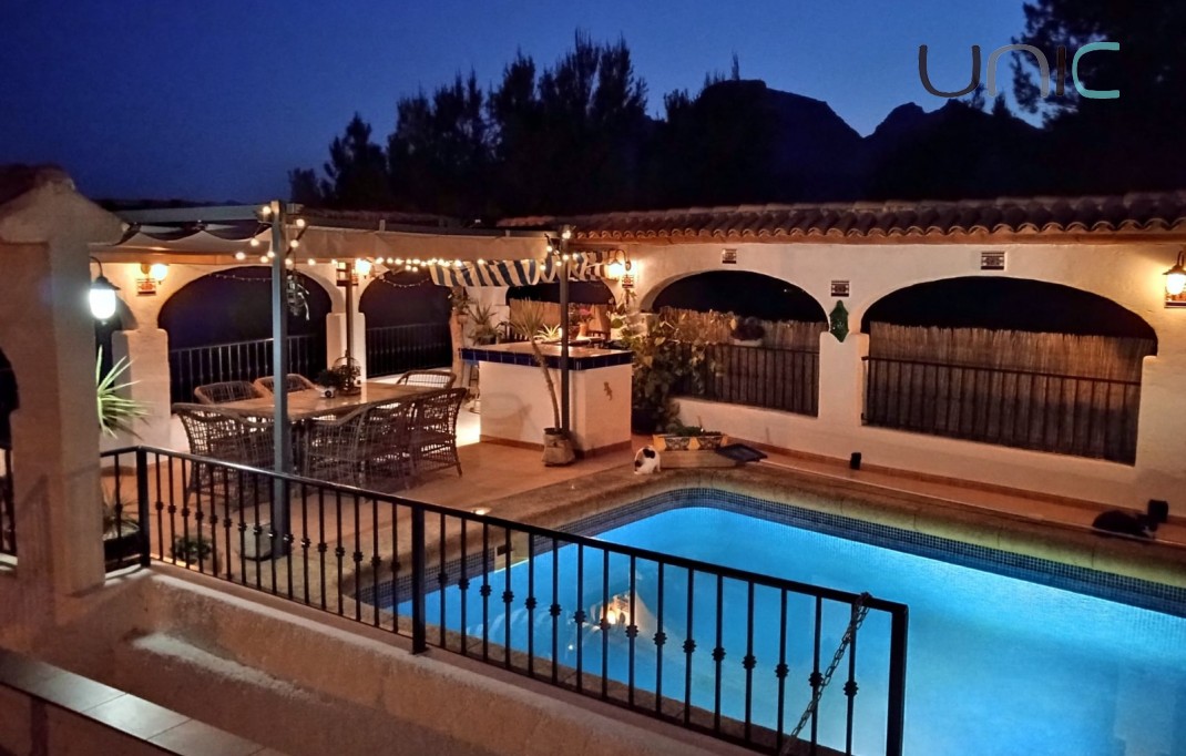 Verkoop - Villa - Callosa