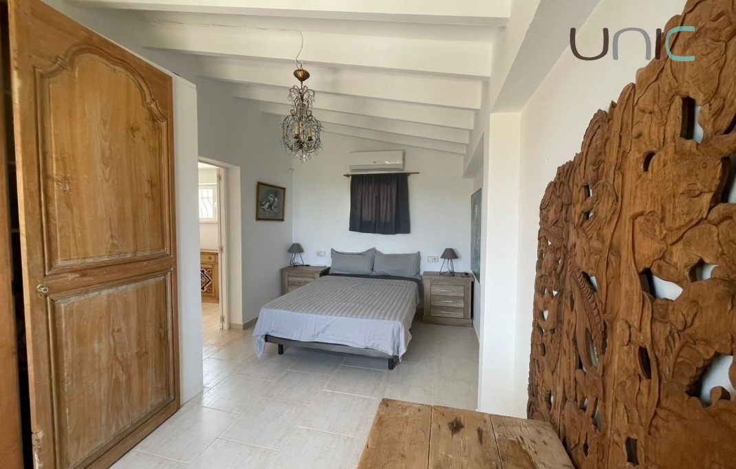 Alquiler a largo plazo - Villa - Alfaz del Pi