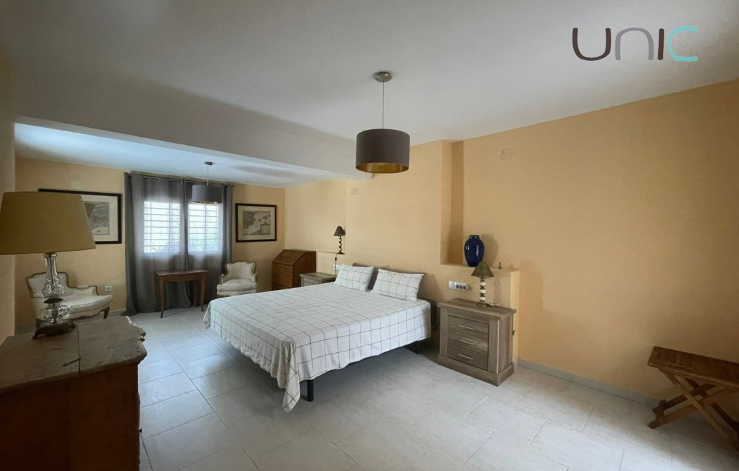 Alquiler a largo plazo - Villa - Alfaz del Pi
