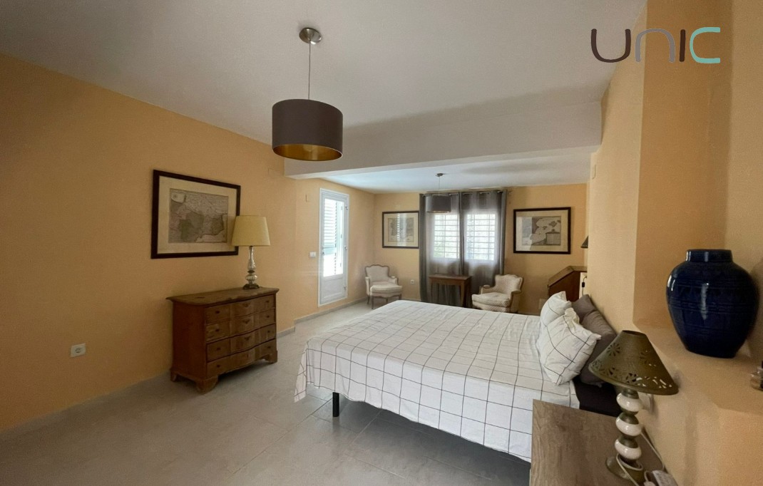 Alquiler a largo plazo - Villa - Alfaz del Pi
