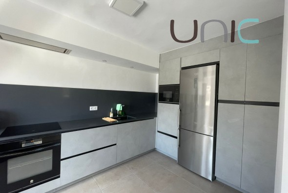 Alquiler a largo plazo - Villa - Alfaz del Pi