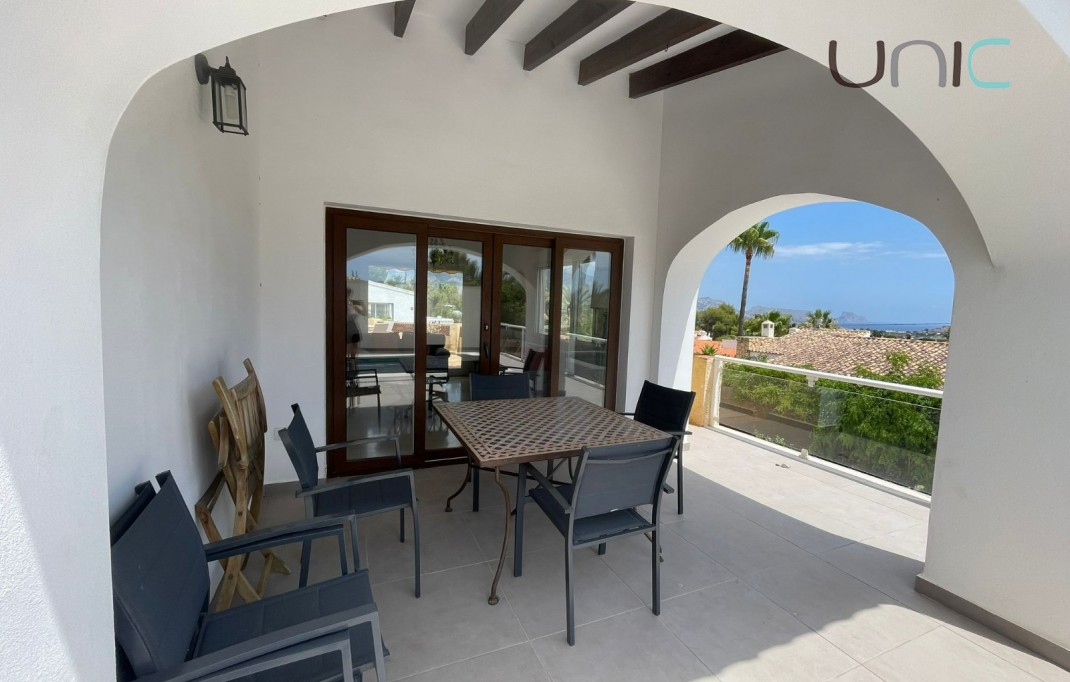 Alquiler a largo plazo - Villa - Alfaz del Pi