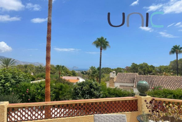 Alquiler a largo plazo - Villa - Alfaz del Pi