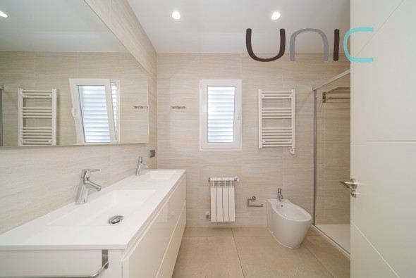 Resale - Villa - Albir