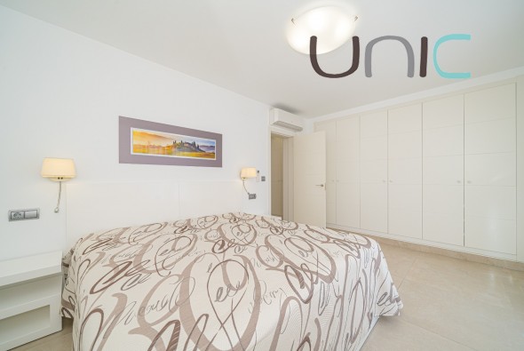Resale - Villa - Albir