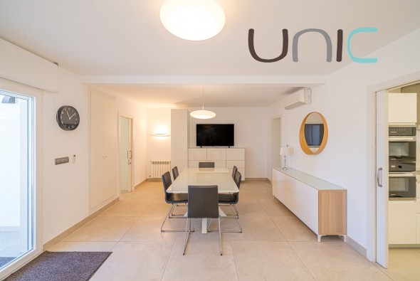 Resale - Villa - Albir