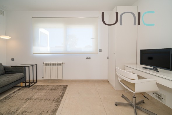 Resale - Villa - Albir