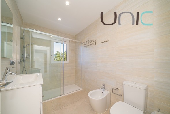 Resale - Villa - Albir