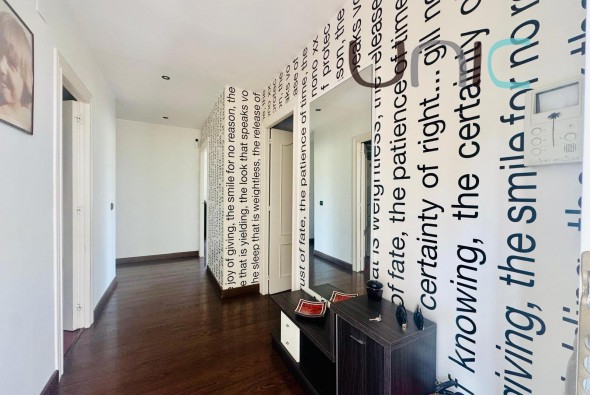 Resale - Villa - Albir