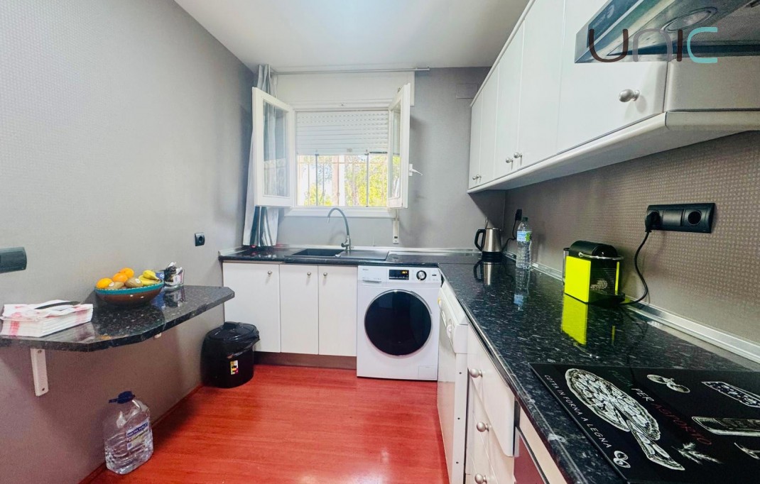 Resale - Villa - Albir