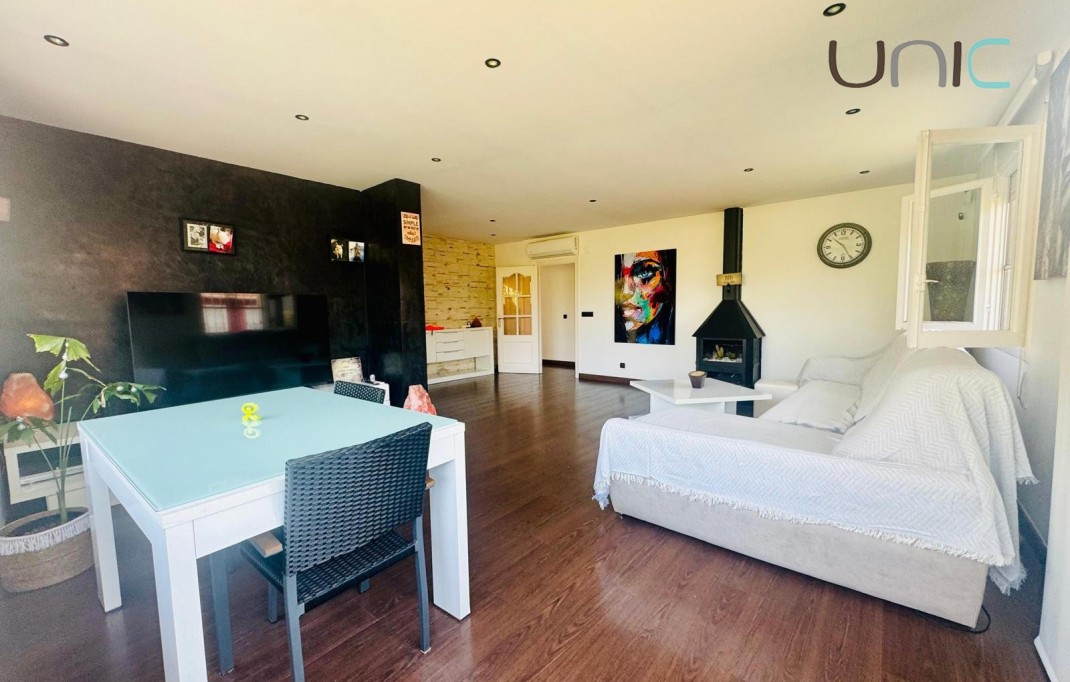 Resale - Villa - Albir