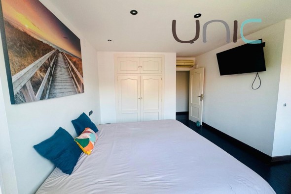 Resale - Villa - Albir