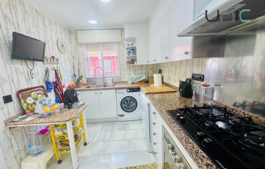 Resale - Villa - Albir